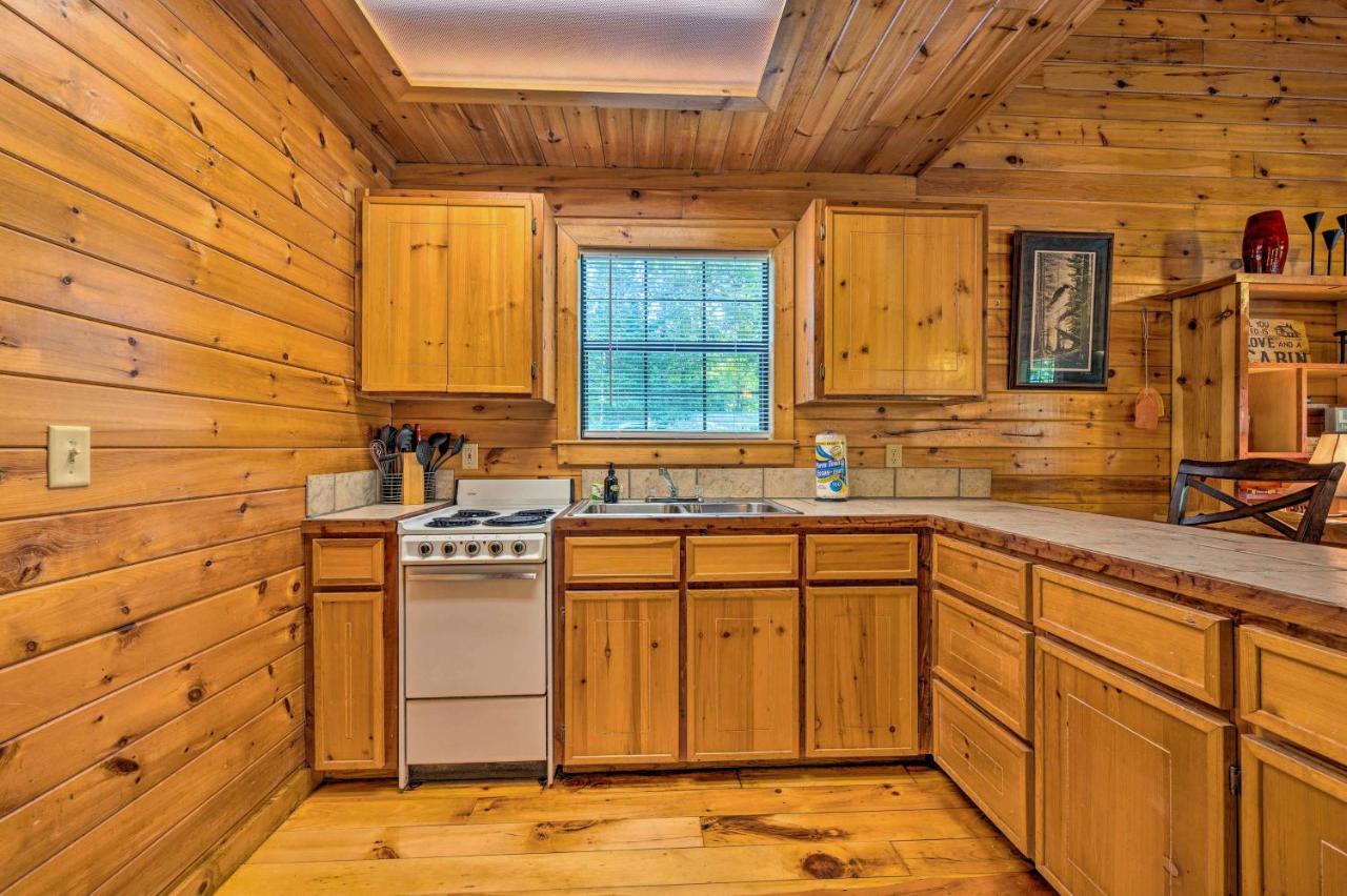 Ideally Located Broken Bow Cabin - Private Hot Tub Exterior photo