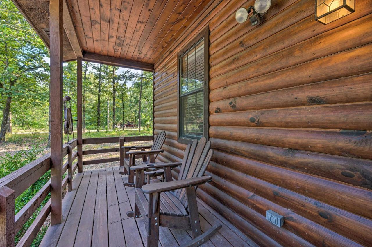 Ideally Located Broken Bow Cabin - Private Hot Tub Exterior photo
